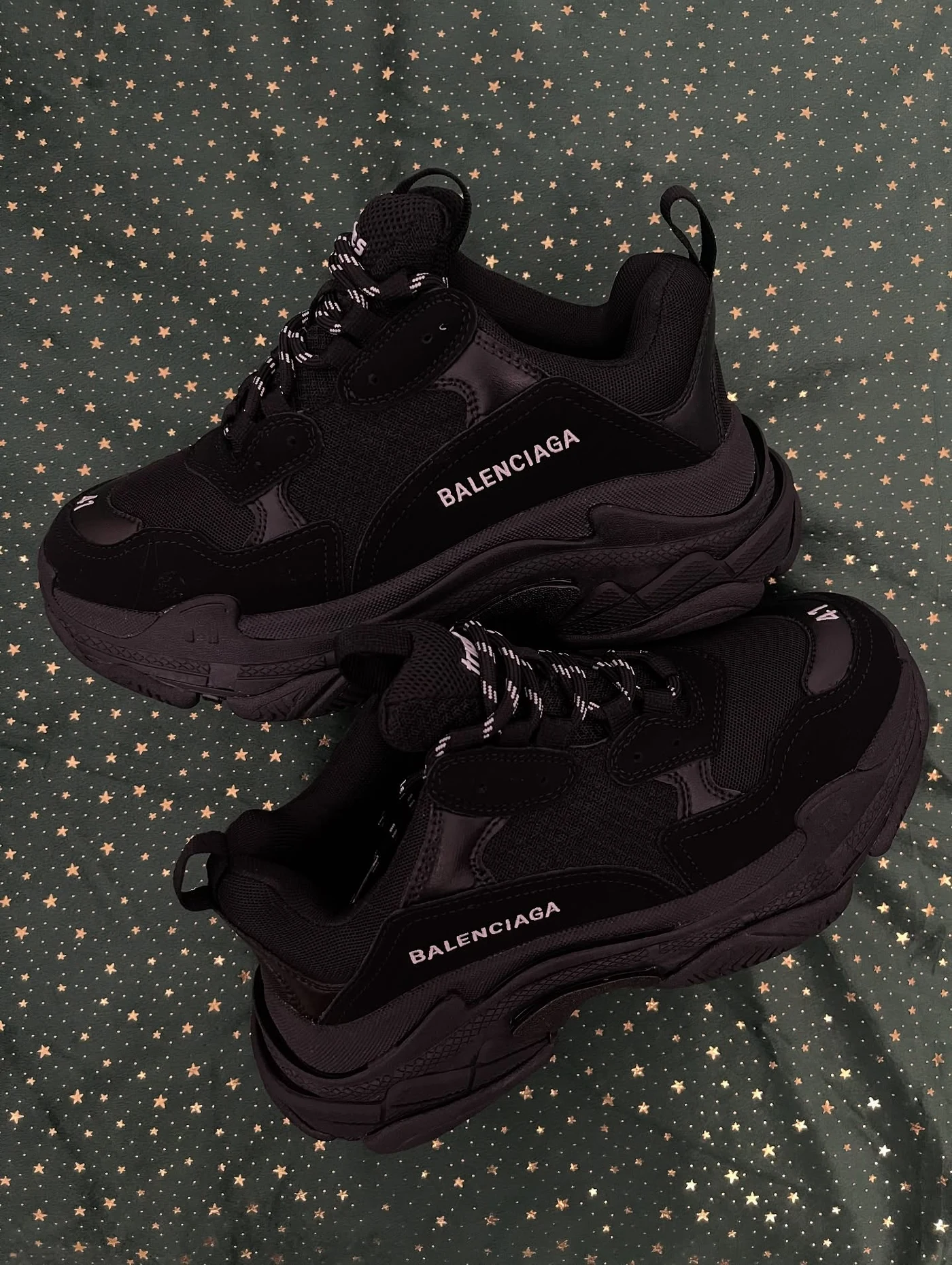 Balenciaga Triple S, imaginea 3