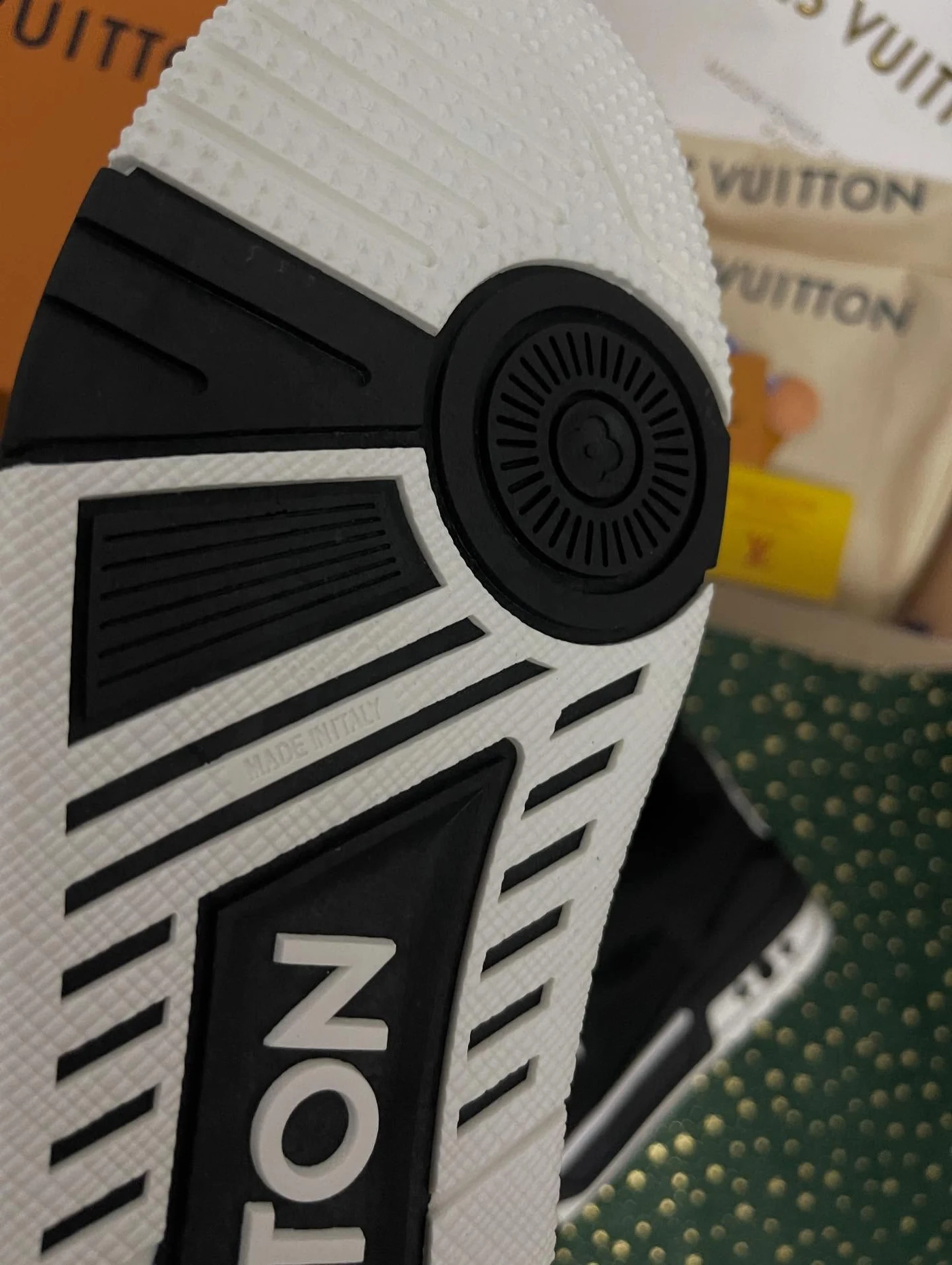 LV Skate Black White Matte Finish, imaginea 10